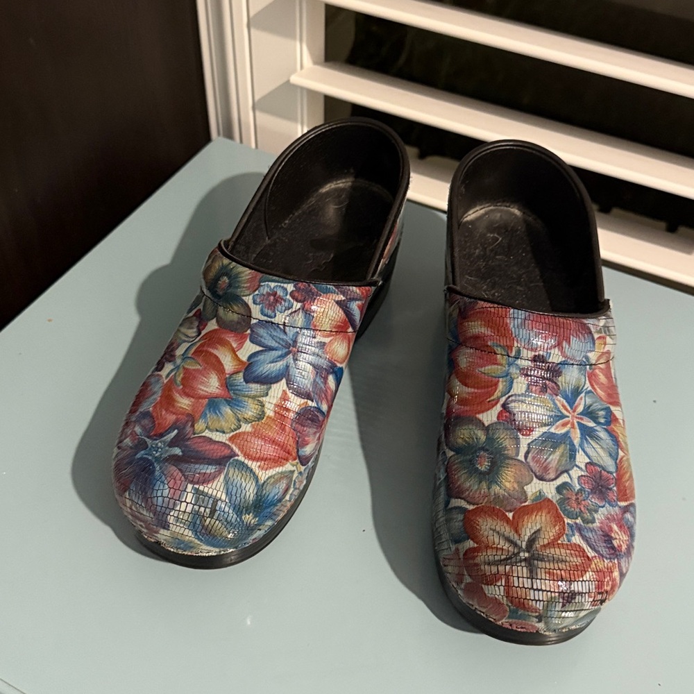Floral Clogs with Black Soles